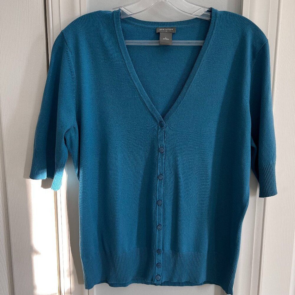 Ann Taylor Lightweight Teal Blue Short sleeve Button Front Sweater  Large
